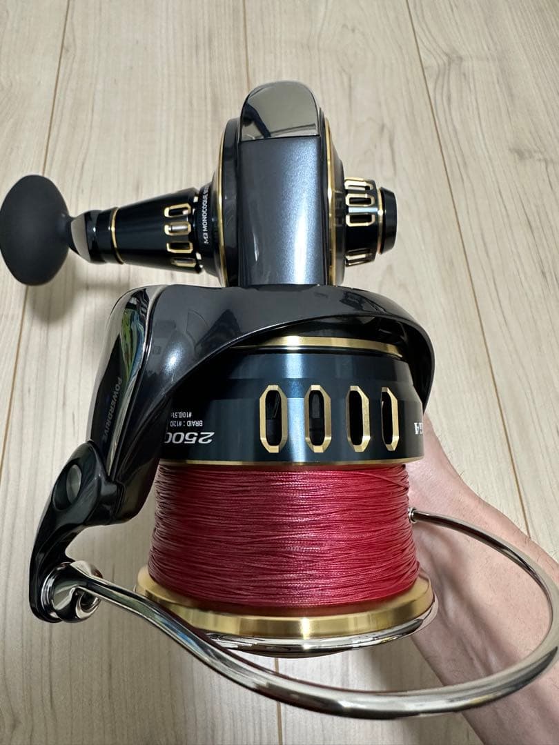 DAIWA SALTIGA 25000-P スピニングリール
