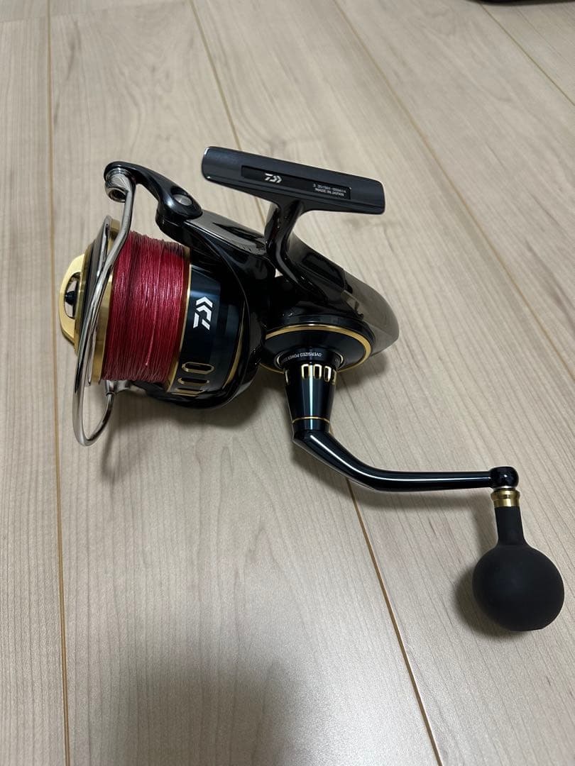 DAIWA SALTIGA 25000-P スピニングリール