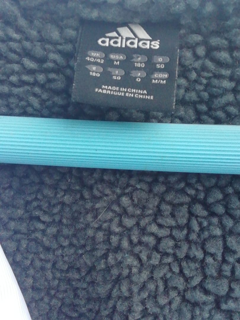 adidas アディダス ベンチコート サッカー＆長距離走