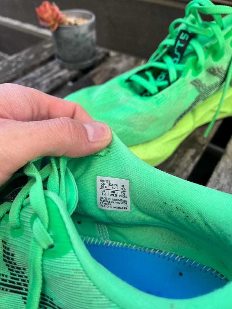 asics NOVABLAST5 中古 美品 走行20km弱　26.5センチ