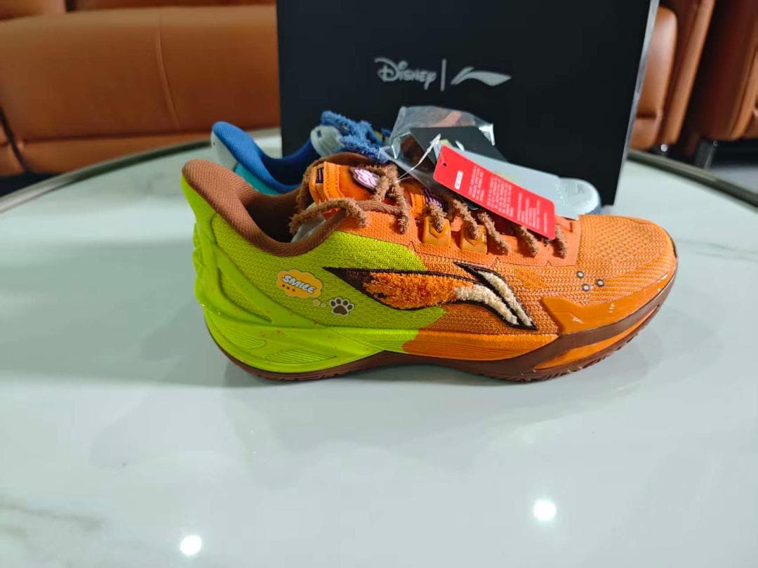 LiNing Liren 6 V2 'Nick' 'Judy' 当日発送