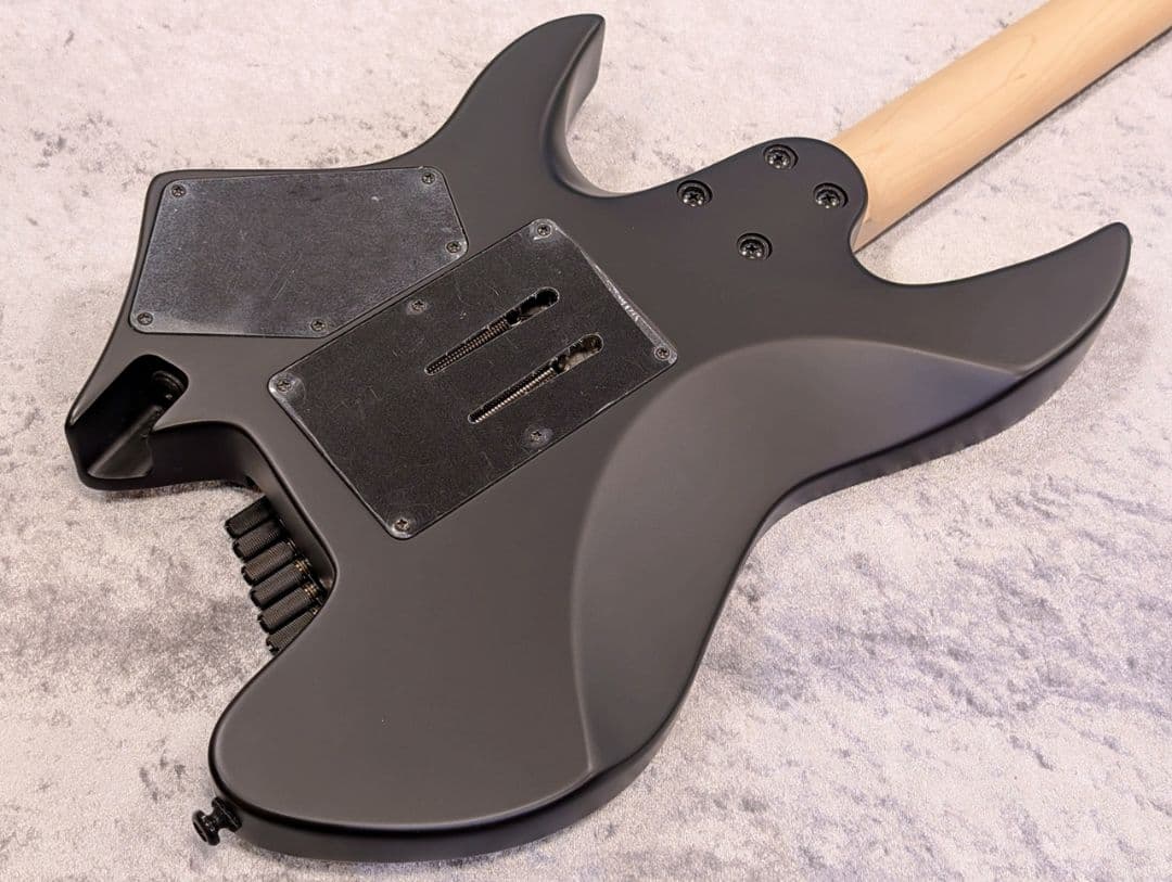 [ほぼ新品]Sire X6 6-String Headless / BK.S