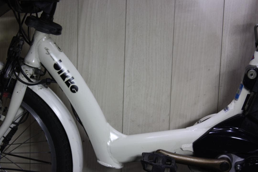 ブリヂストンbikke POLAR e BP0D37 20型 8.9AH3段 白