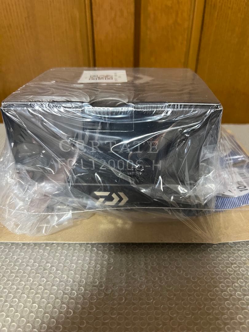 新品未開封Daiwa CERTATE FC LT2000S-H スピニングリール