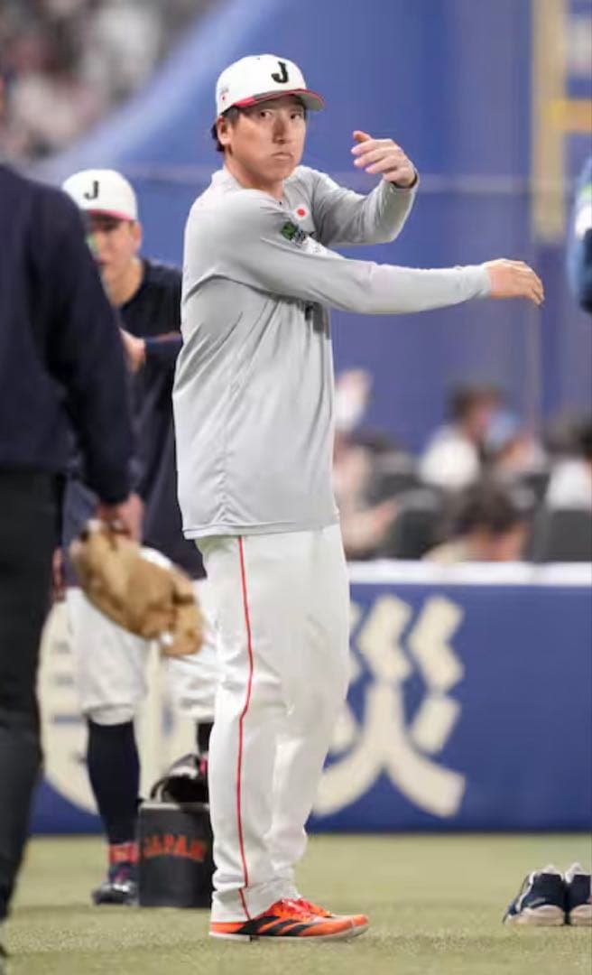 名古屋購入侍ジャパンレプリカ　長袖ロングTシャツ【2026 WBC 】　サイズM