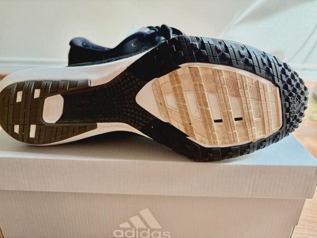 adidas ADIZERO ランニングシューズ 黒　26.0