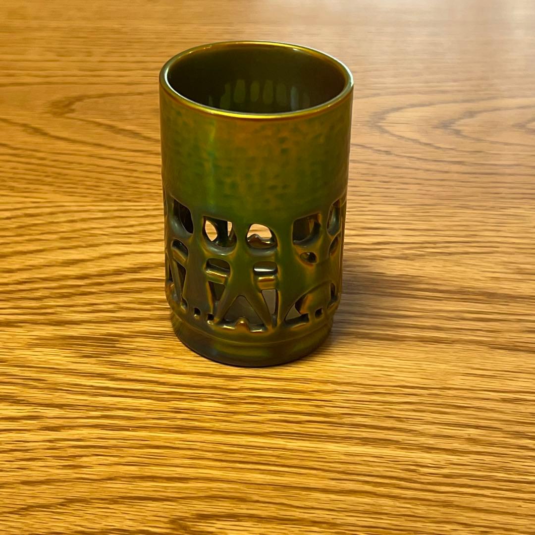 ハンガリー ZSOLNAY（ジョルナイ社）透かし模様のエオシン釉花瓶 <中古品>