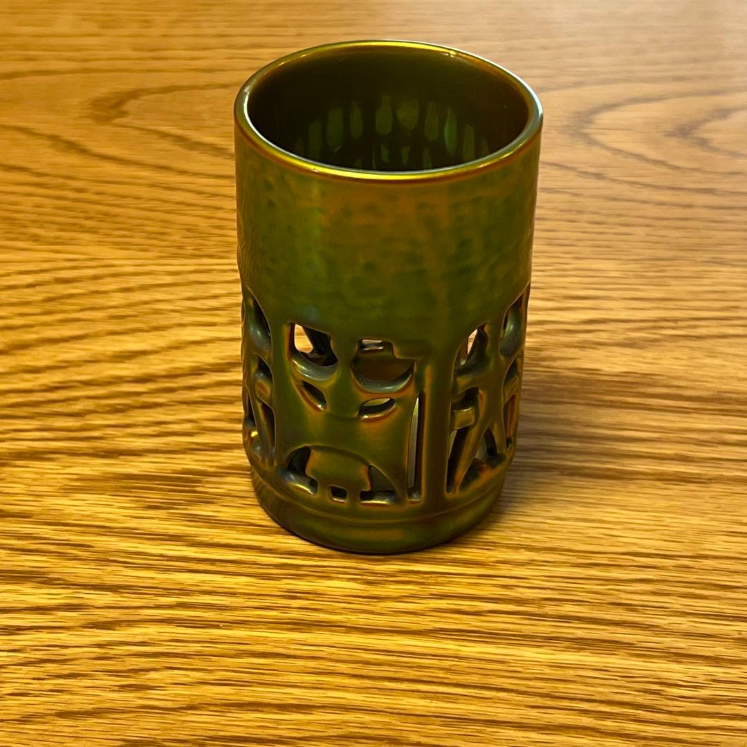 ハンガリー ZSOLNAY（ジョルナイ社）透かし模様のエオシン釉花瓶 <中古品>