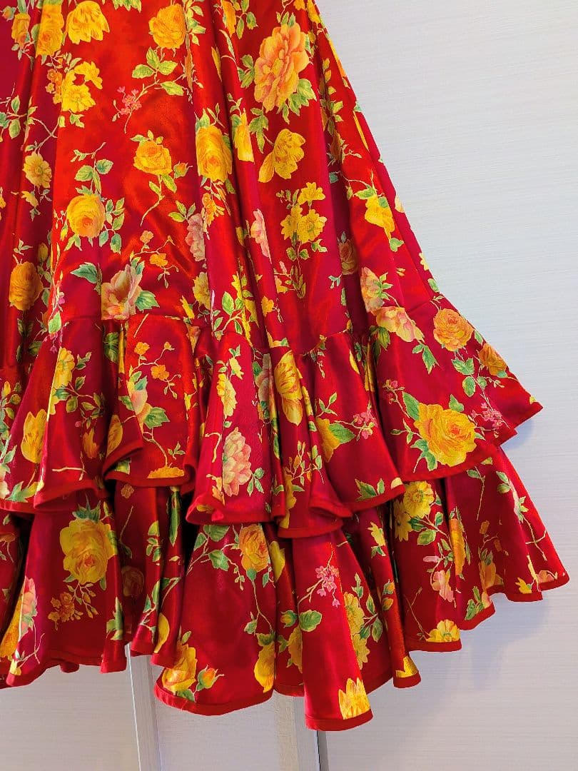 美品 フラメンコドレス 朱赤 × 花