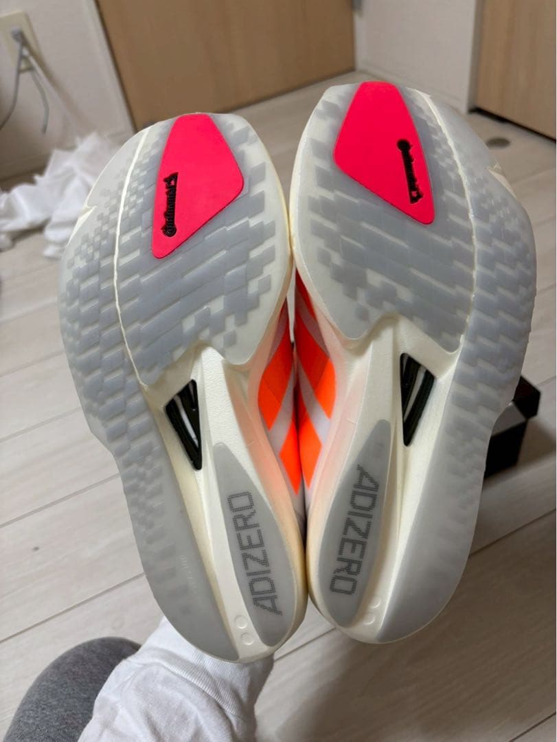 新品 アディダス ランニングシューズ 26.5cm アディゼロタクミセン11