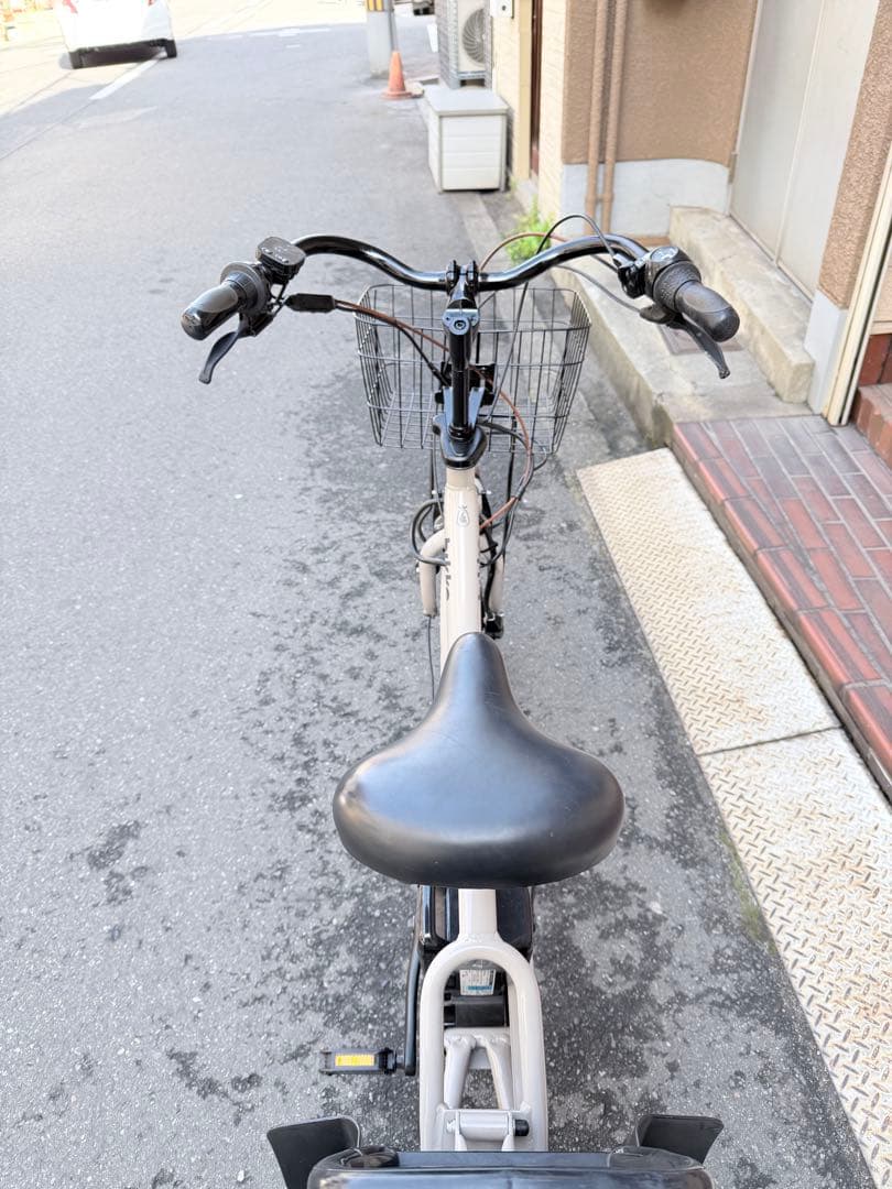 子供乗せ　ブリヂストン　BIKKE 電動アシスト自転車 チャイルドシート付き