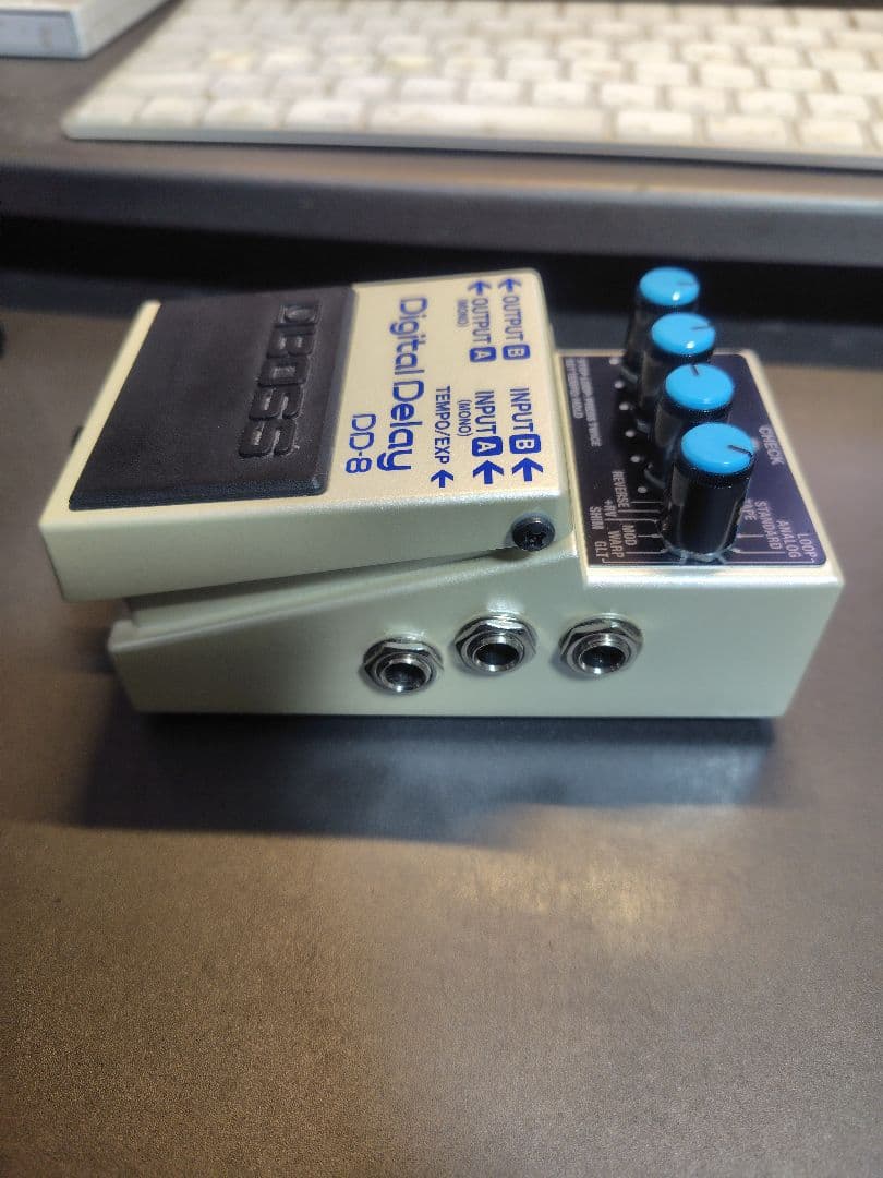 BOSS DD-8 デジタルディレイ(保証書有り)
