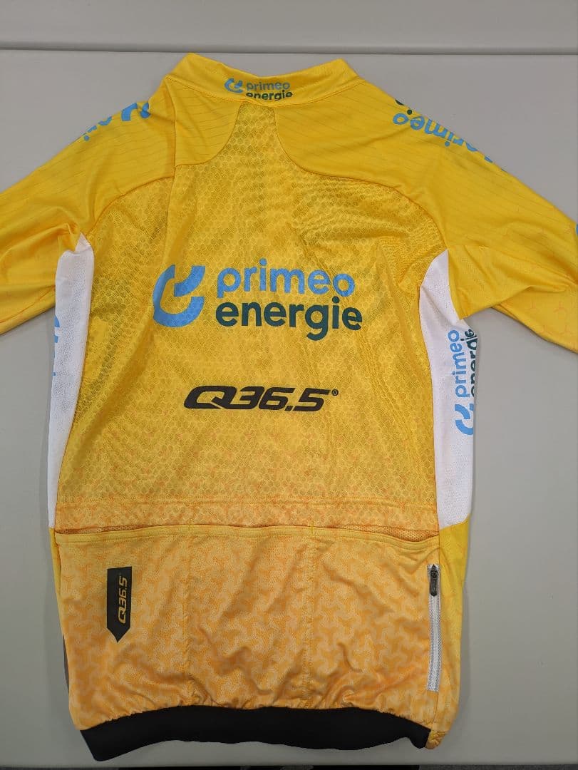 Q36.5 サイクルジャージ　primeo energie　Lサイズ