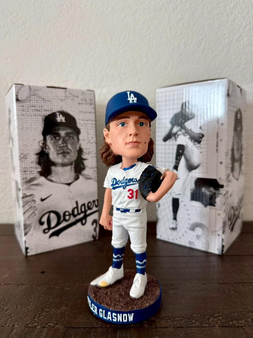 【非売品・限定品】LA Dodgers タイラー・グラスノー ボブルヘッド