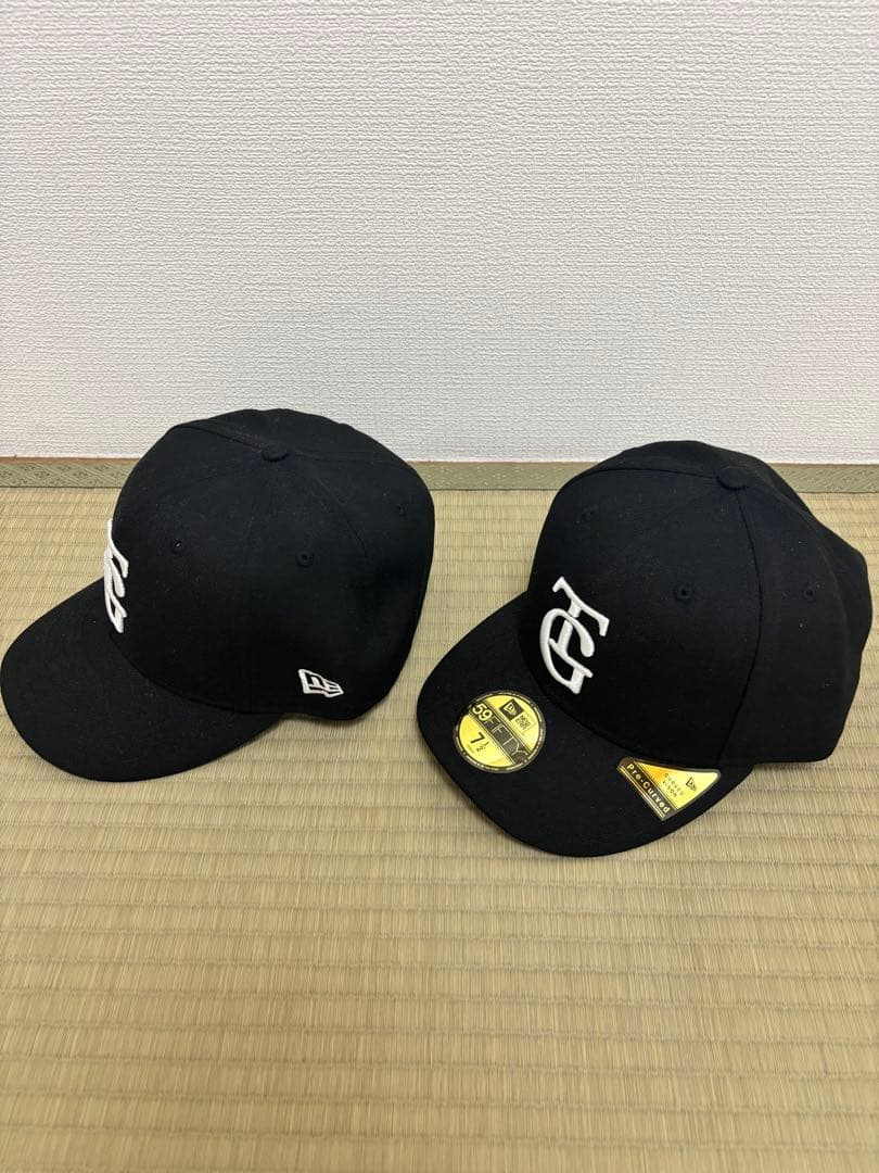 ジャイアンツ　New Era 59FIFTY 7 1/4 ×1個　写真右のみ