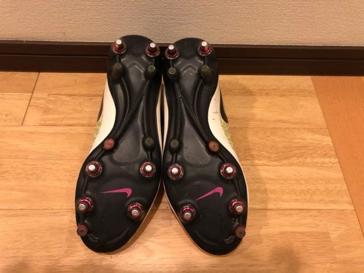 マジスタ オーパス SG-PRO 28.5 サッカースパイク