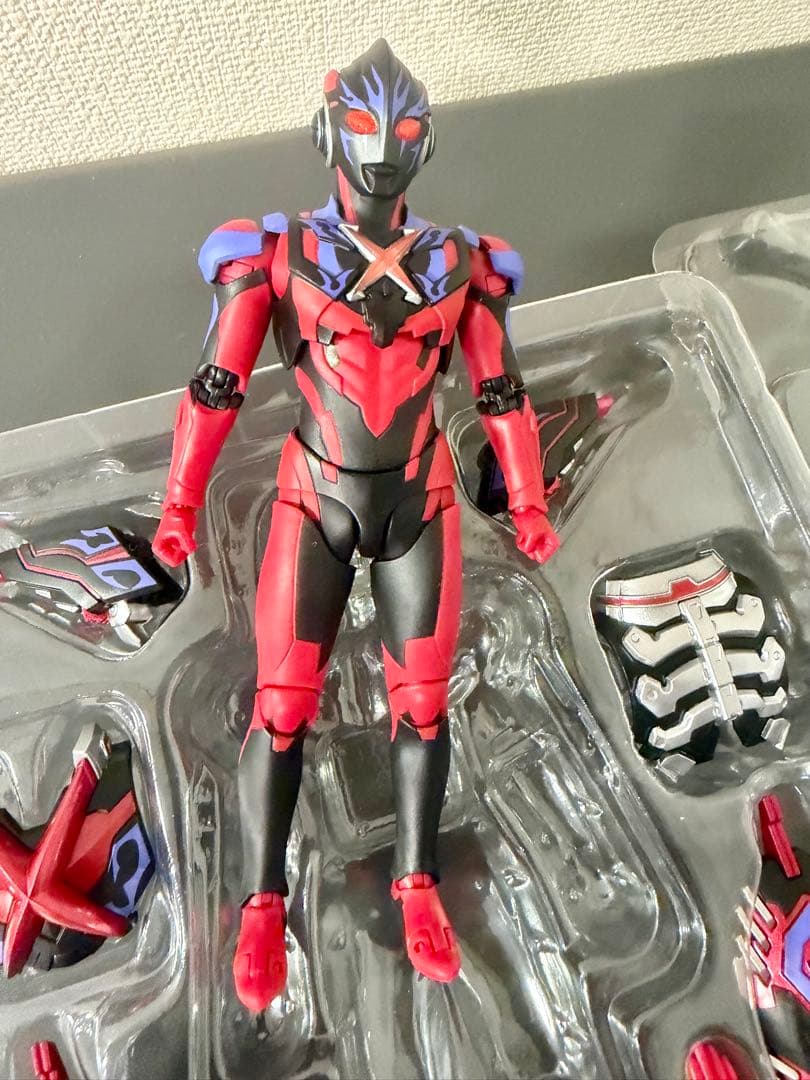 S.H.Figuarts ウルトラマンエックスダークネス ゴモラアーマーセット