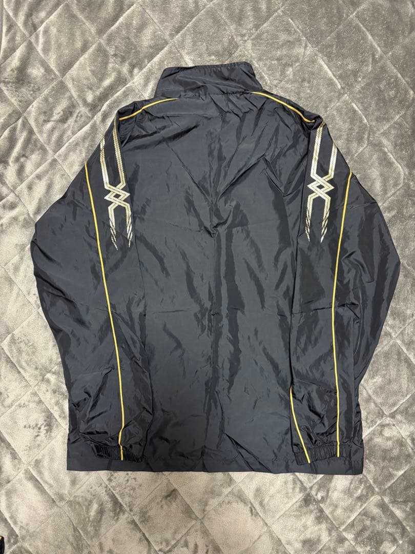 mizunoミズノ ブラックジャージ上下セット 美品