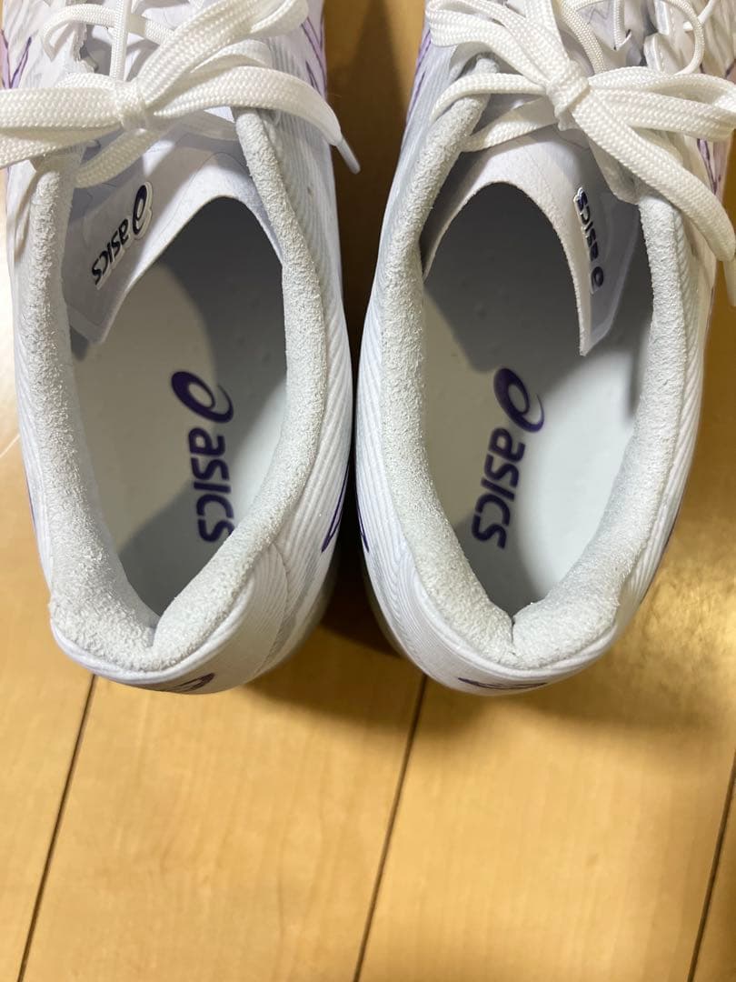 ASICS スパイクシューズ ホワイト 28cm