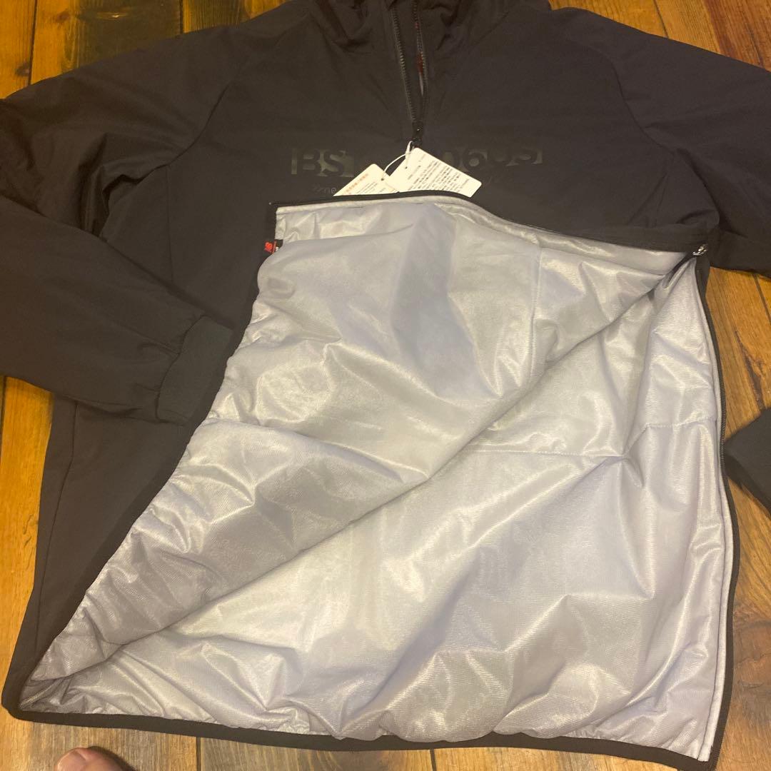 New Balance ブラック ジャケット サイズ4 中綿未使用品