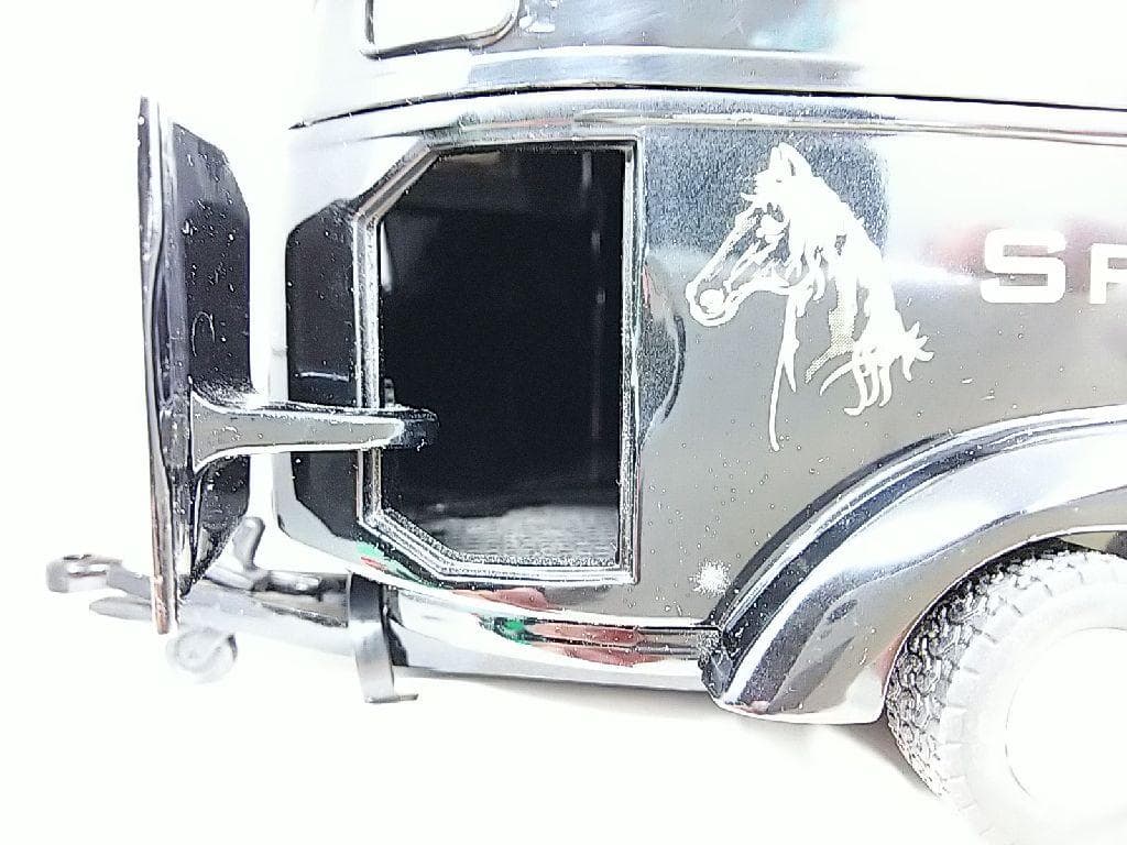ジク 1/32 馬を運ぶ牽引車　　レアです。