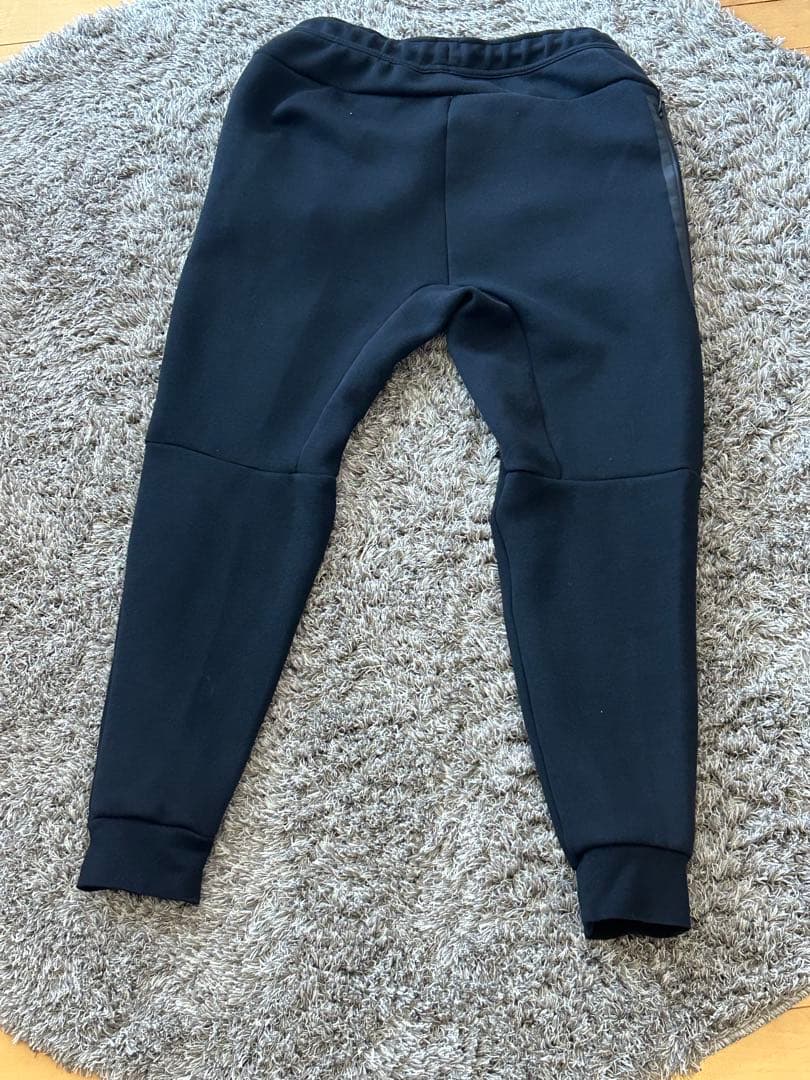 NIKE テックフリース パンツ BLACK