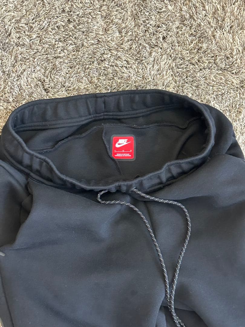 NIKE テックフリース パンツ BLACK