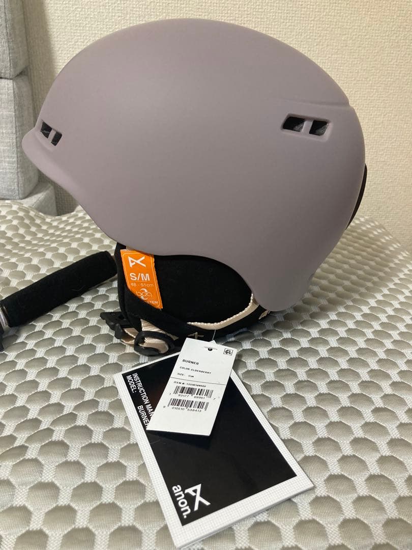 Burton スノボー　スケボー　ヘルメット