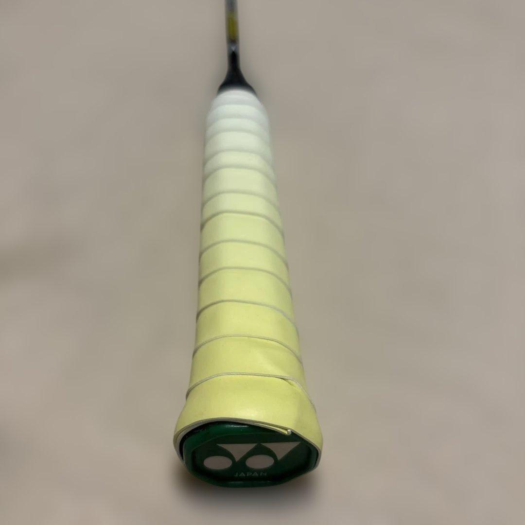 ヨネックスARC SABER 7 バドミントンラケット　お値下げ！！