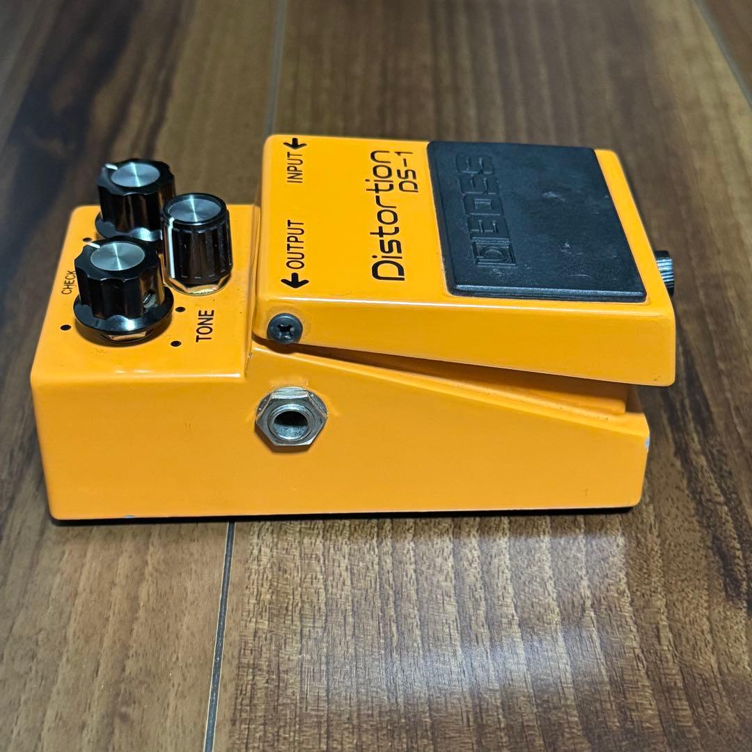 BOSS DS-1 全角ハイフン