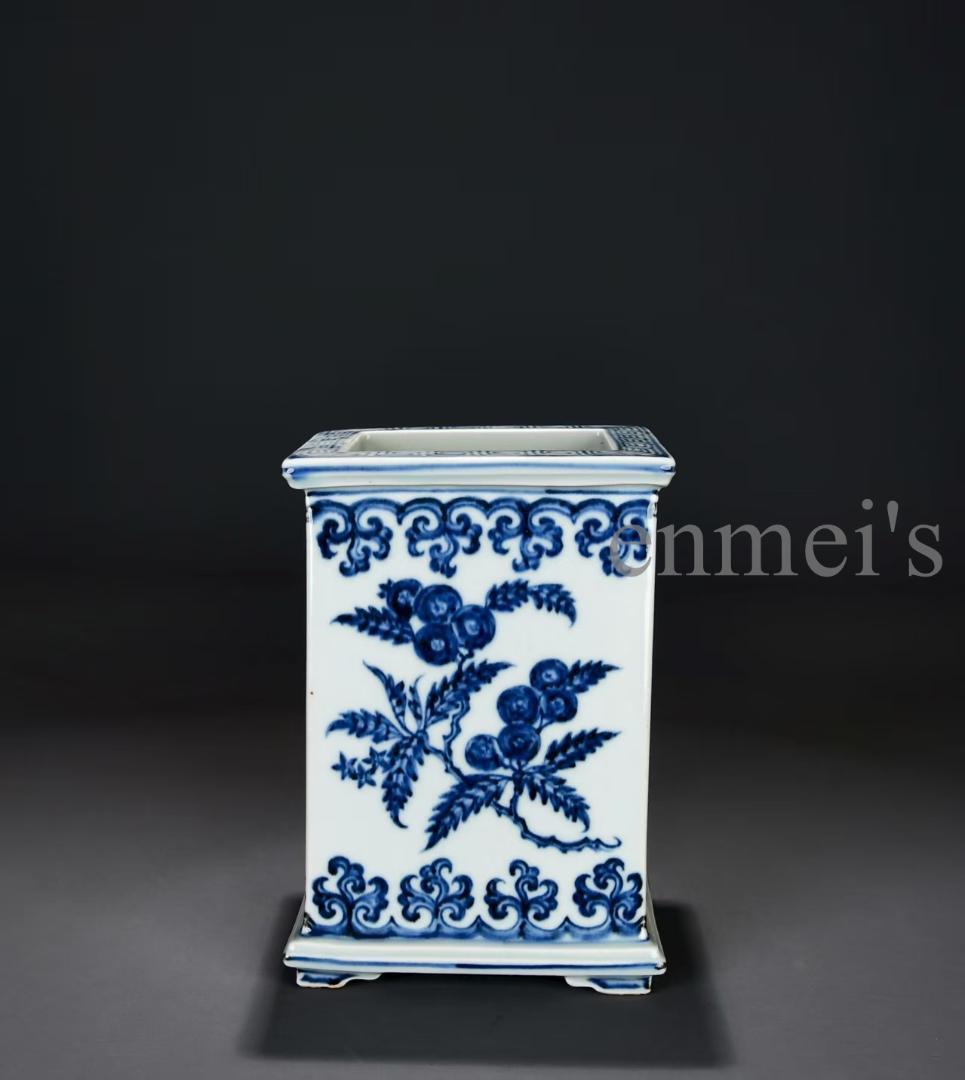中国古美術・明宣徳年製款・青花折枝花果紋筆筒・青花磁・唐物・文房具・時代物・装飾