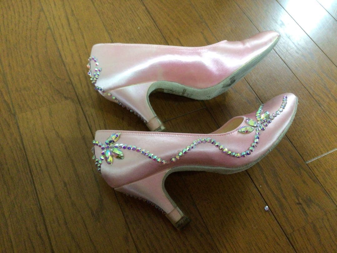お値引き　社交ダンスシューズ￼ (石付き)