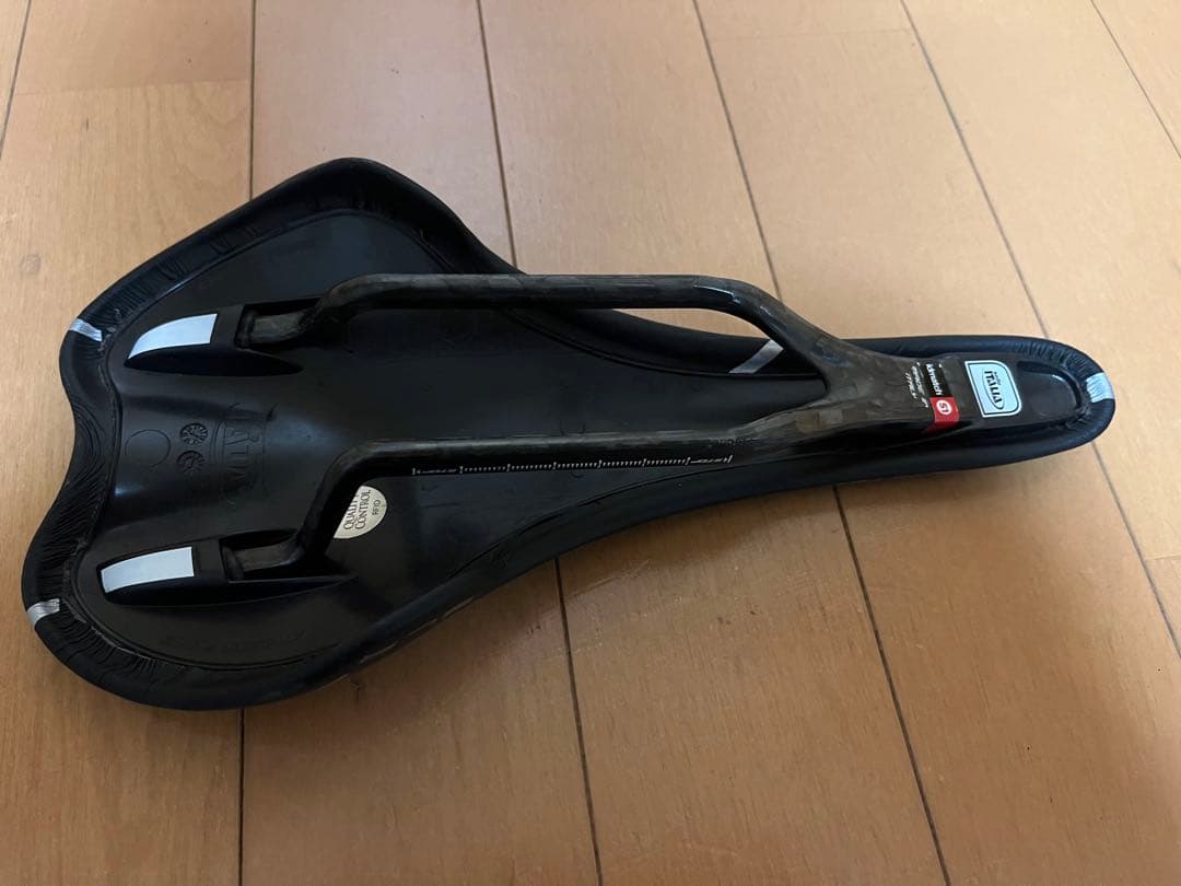 パーツ Selle Italia SLR KIT CARBONIO