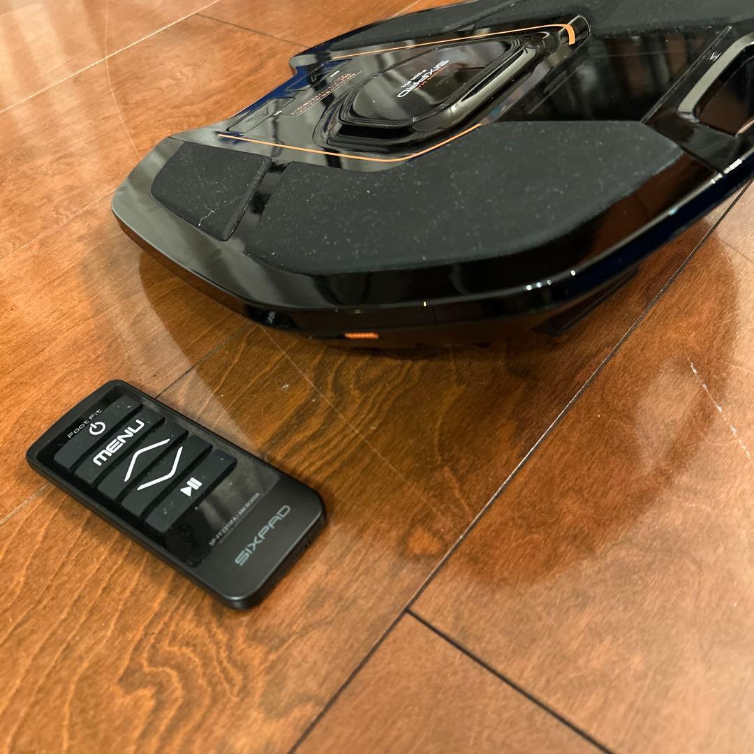 美品　SIXPAD FOOT P リモコン付き