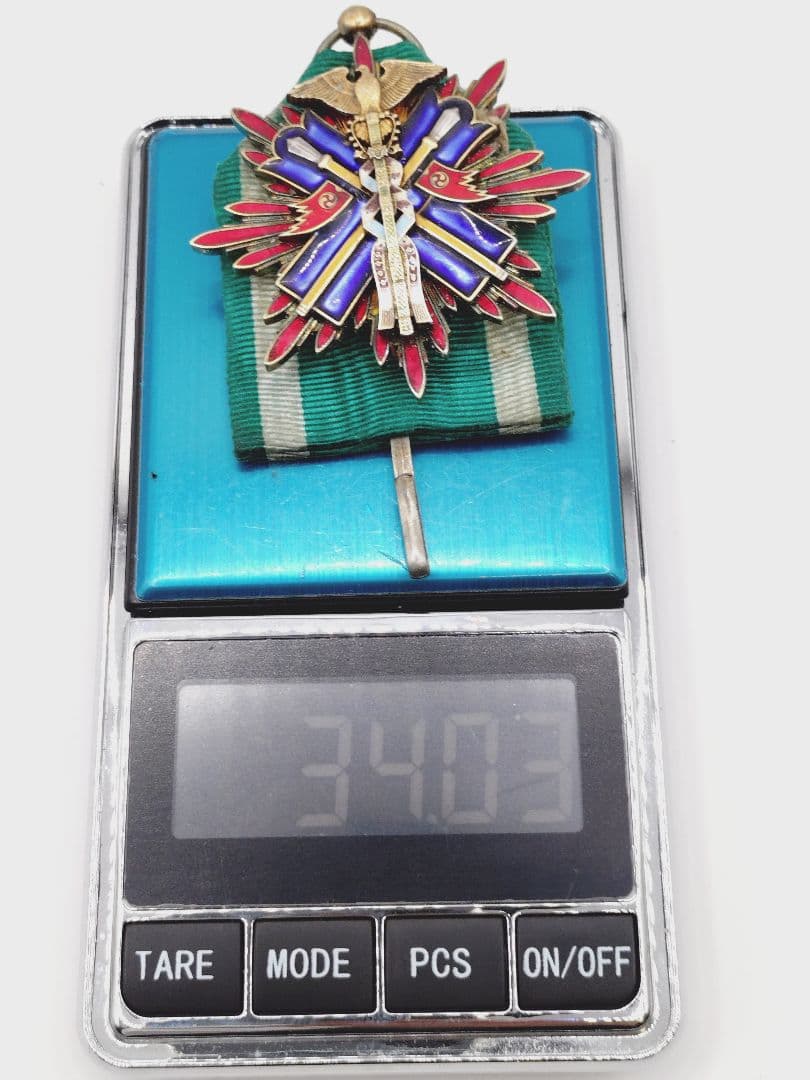 4-613 勲章　まとめ　ミリタリーアイテム　ヴィンテージ　コレクション
