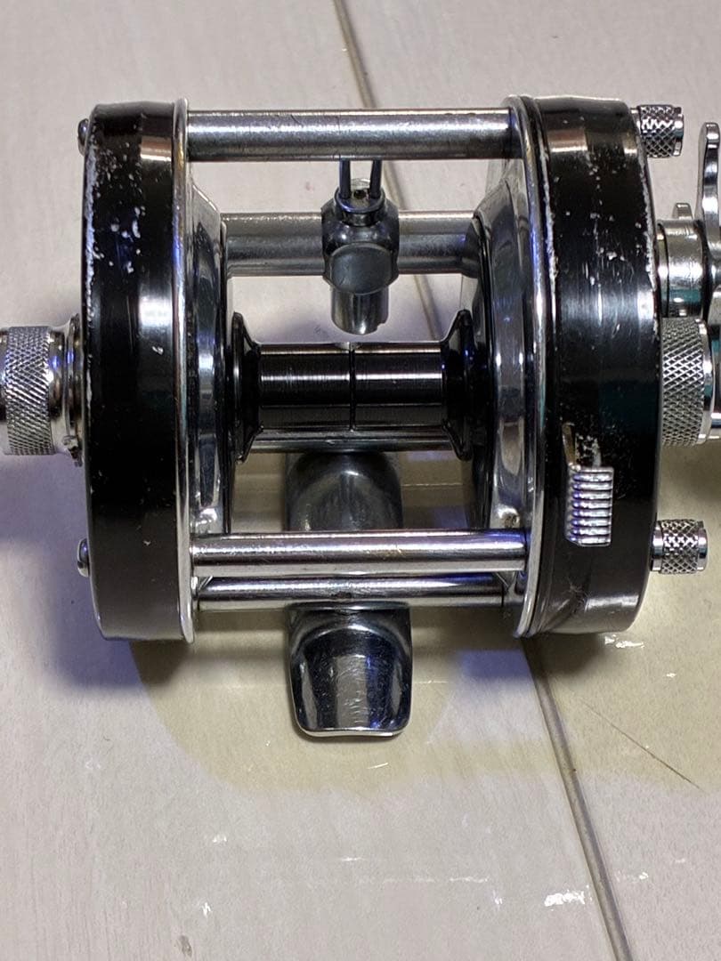 ABU Ambassadeur 5000C アブガルシア アンバサダー