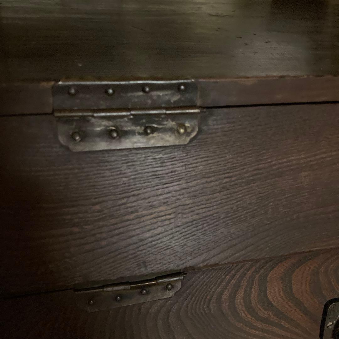 バタバタ飾り棚