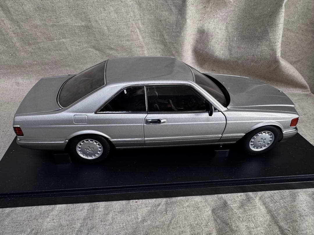 ミニカー Mercedes-Benz 500SEC