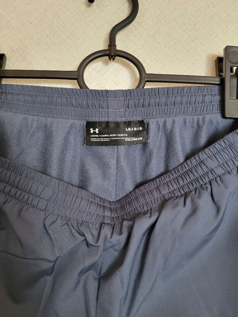 Under Armour ダークブルー ウィンドブレーカーとパンツセット