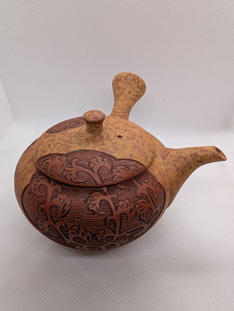 【未使用・保管品】常滑焼　瞬園　唐草雲彫急須　250cc 名工　工芸品　木箱