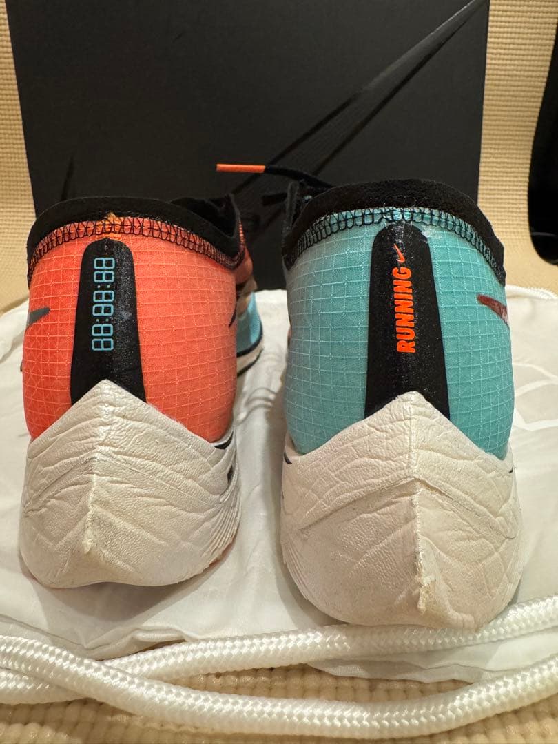 Nike ZoomX Vaporfly NEXT% 2 箱根モデル