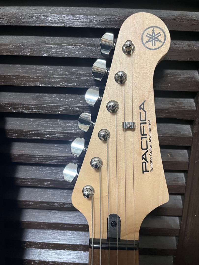 YAMAHA PACIFICA012 HSS ダークブルーメタリック