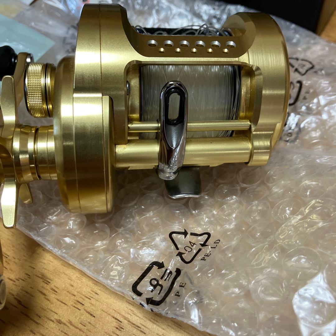 リール SHIMANO CALCUTTA CONQUEST 400