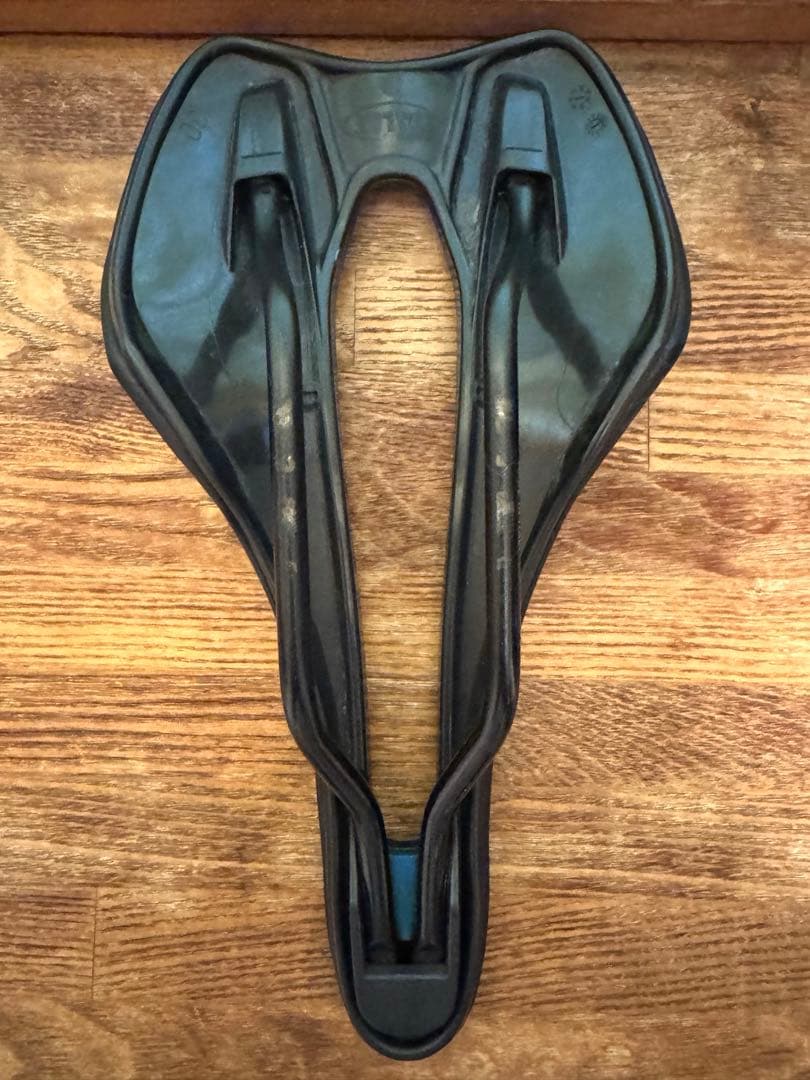 パーツ Selle Italia SLR BOOST Super Flow