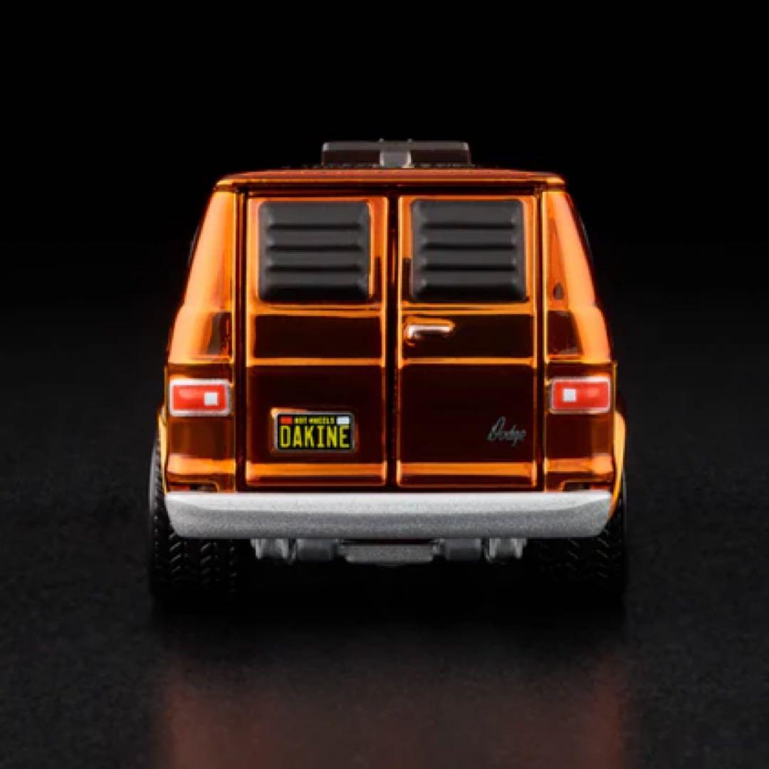 ミニカー Dodge Tradesman Van RLC