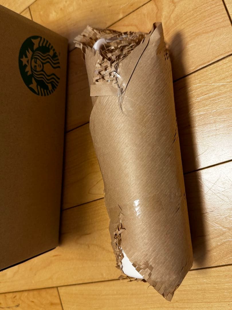 スターバックスバレンタイン 2025ハンドルリッドステンレスボトル 473ml