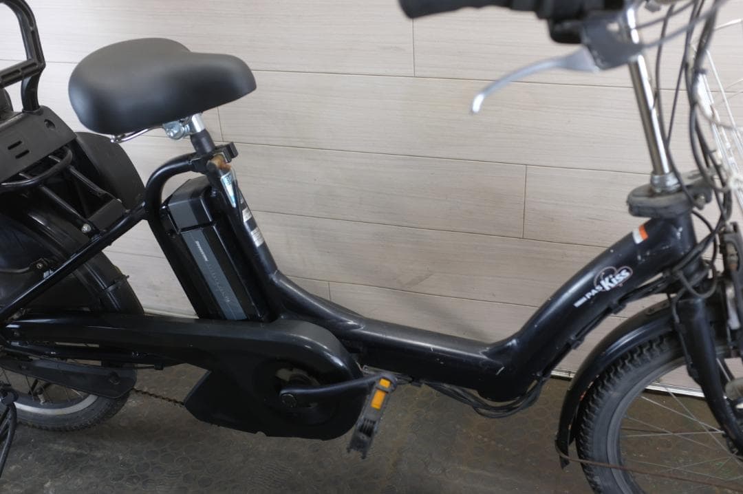電動自転車ヤマハPAS　KISS　20インチ　3段8.9Ah（4点灯）充電器あり