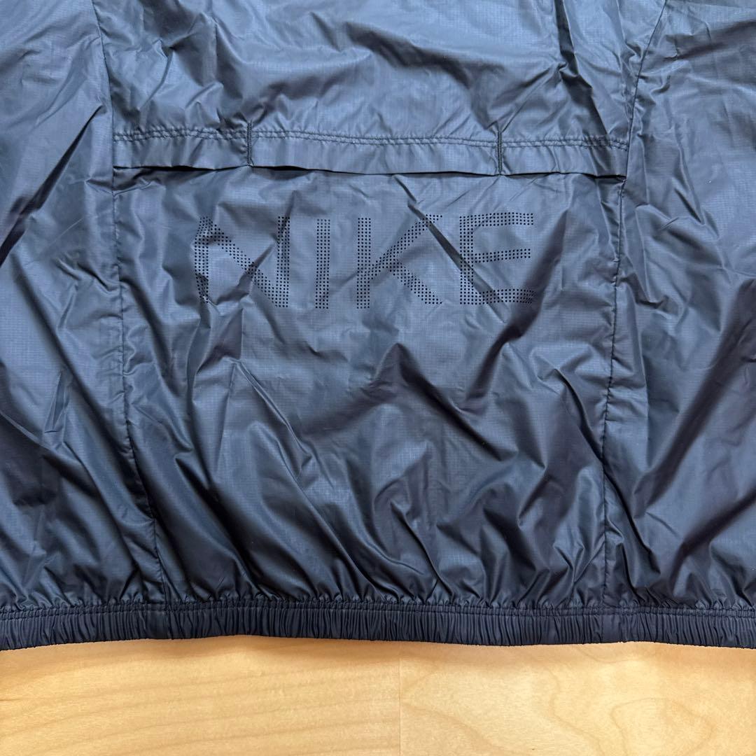 NIKE ランニングジャケット　ウィンドブレーカー　軽量　黒青ブラック　L 新品
