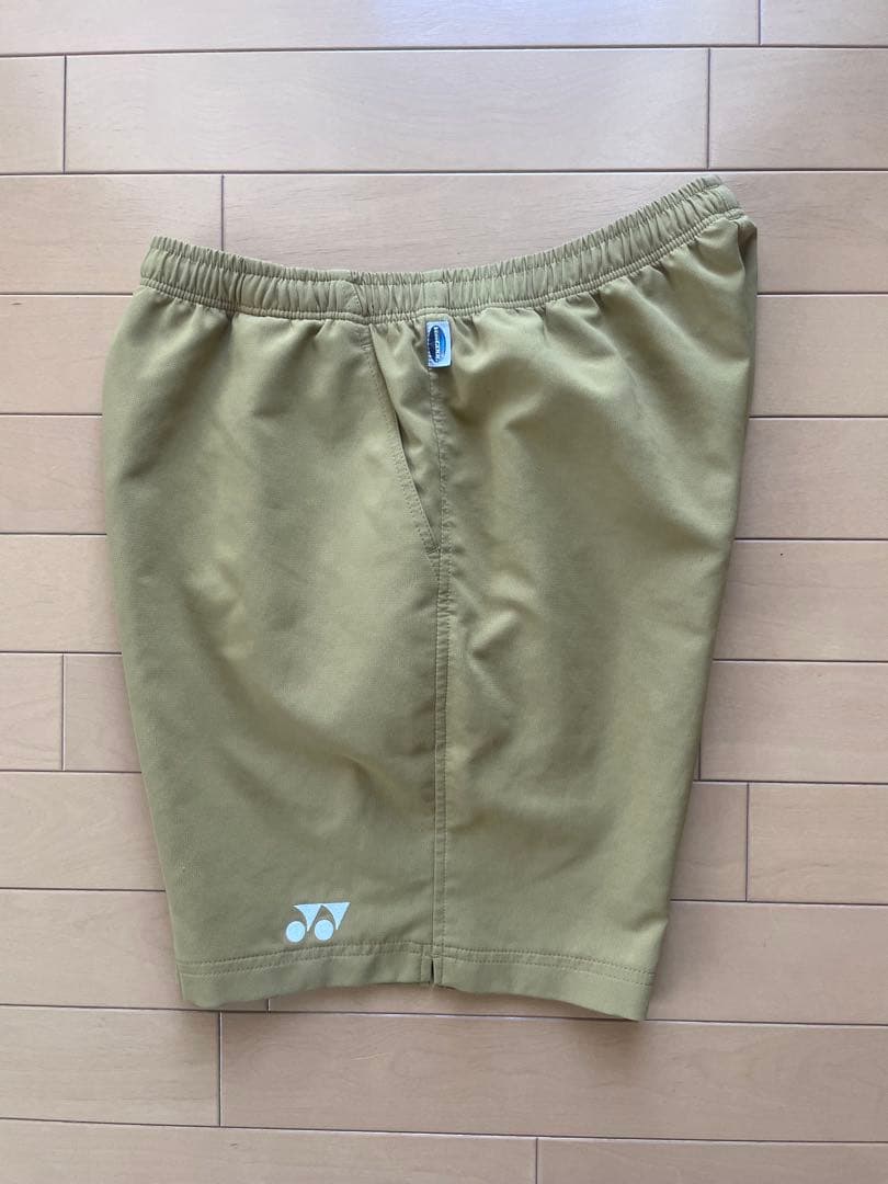 YONEXヨネックス　バドミントン・テニス用　ハーフパンツ　Mサイズ　金ゴールド