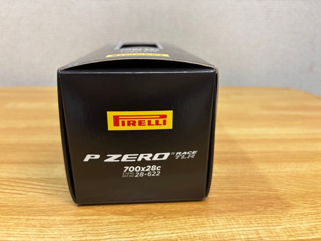 ＊Pirelli P ZERO RACE TLR 700x28C チューブレス
